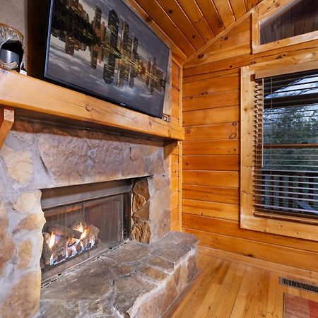 Private Smoky Mountain Luxury Log Home With 2 Fireplaces, Hot Tub & Community Pool Sevierville Bagian luar foto
