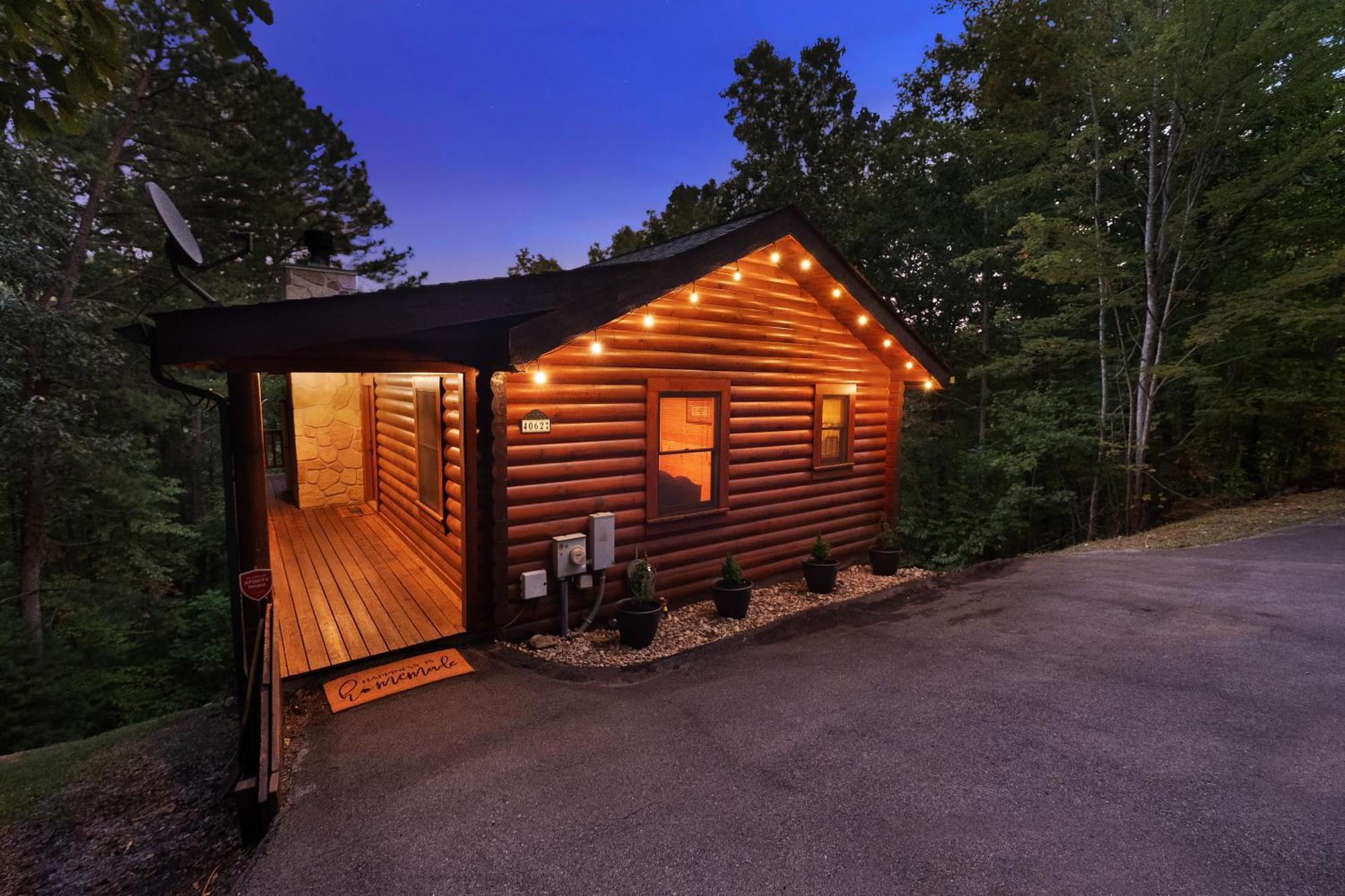 Private Smoky Mountain Luxury Log Home With 2 Fireplaces, Hot Tub & Community Pool Sevierville Bagian luar foto