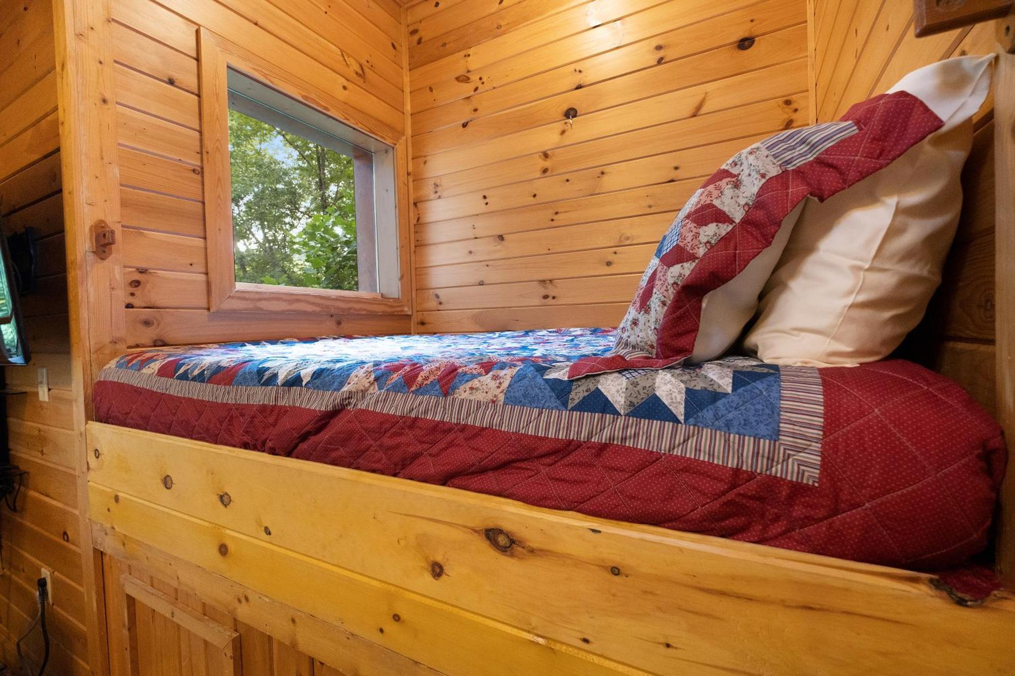 Private Smoky Mountain Luxury Log Home With 2 Fireplaces, Hot Tub & Community Pool Sevierville Bagian luar foto