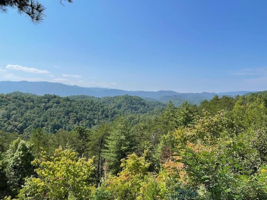 Private Smoky Mountain Luxury Log Home With 2 Fireplaces, Hot Tub & Community Pool Sevierville Bagian luar foto